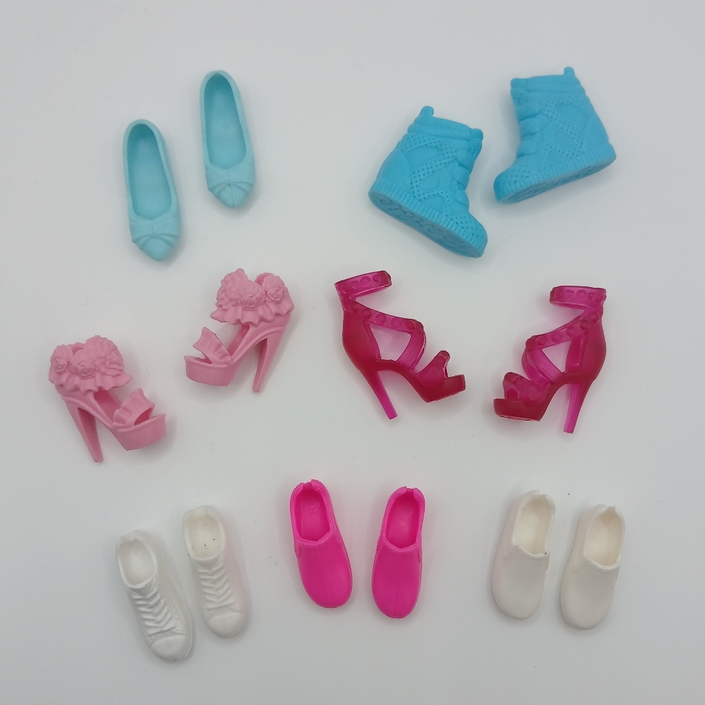 Barbie 7 Pairs Of‎ Doll Mix Colored Shoes